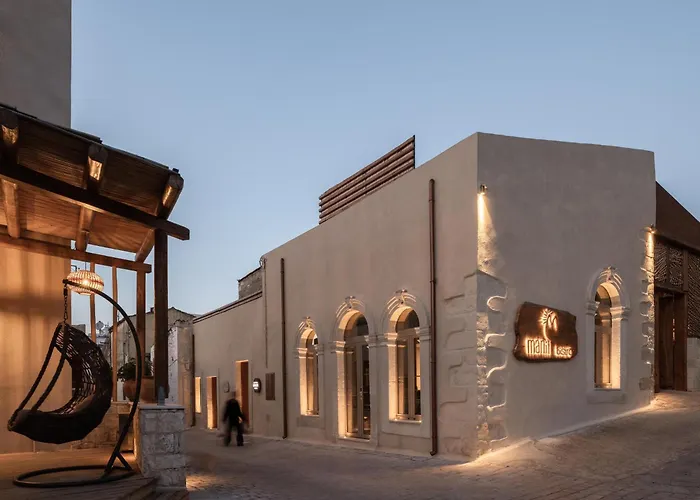 Manili Boutique Suites & Villas