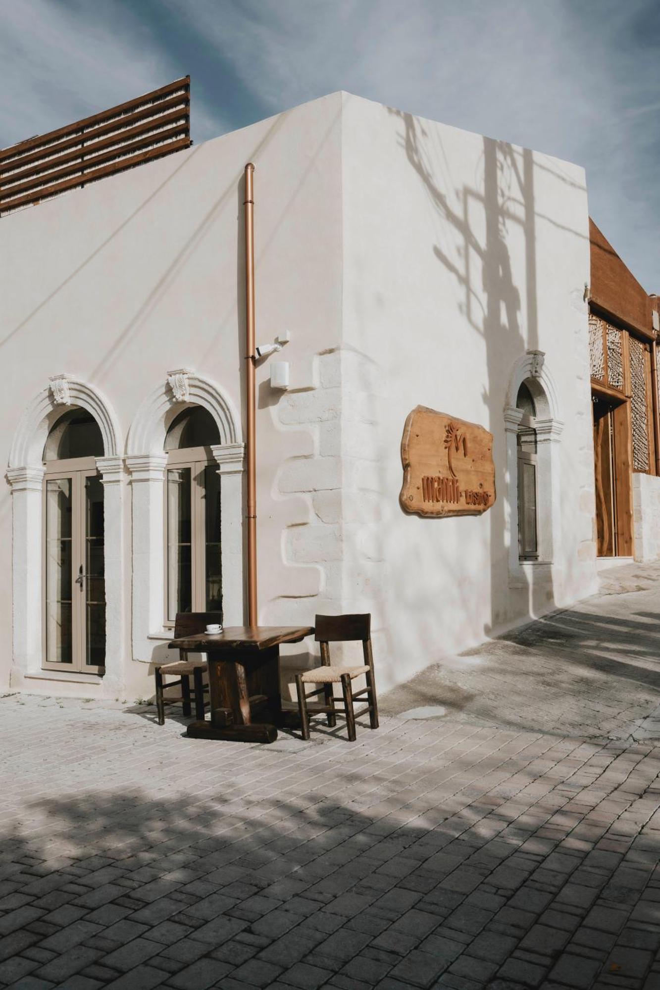 Manili Boutique & 5*
