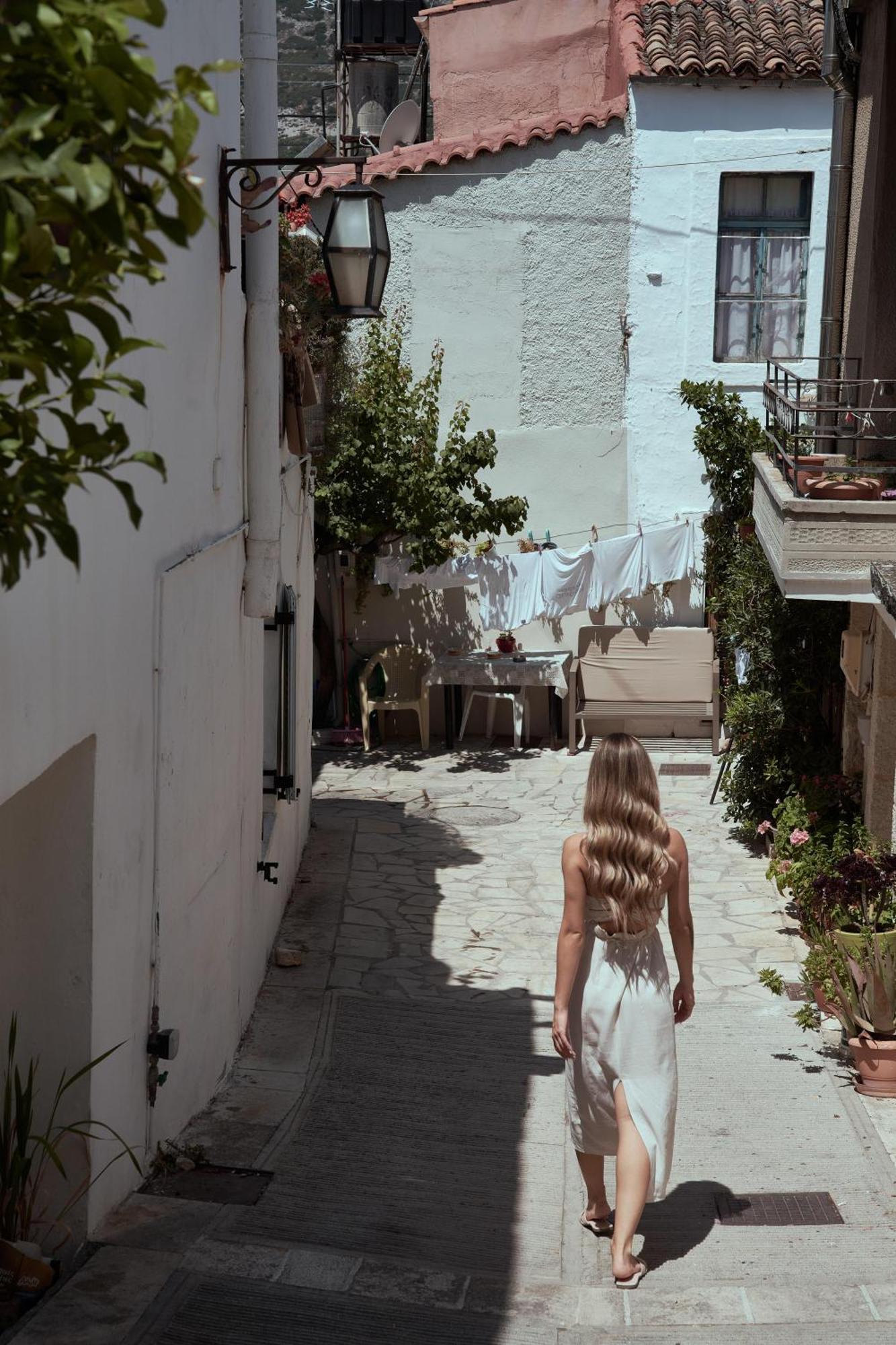 Manili Boutique & 5* ארכנס