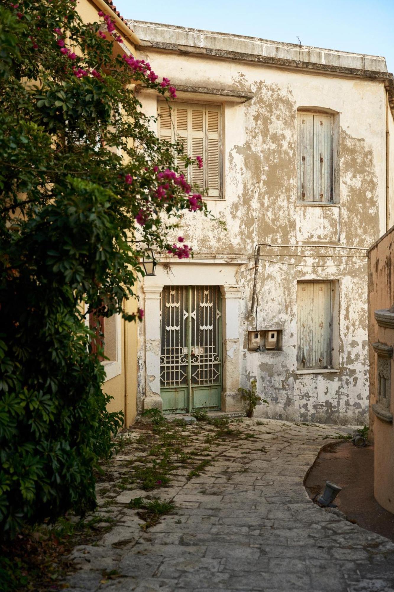 Manili Boutique & ארכנס
