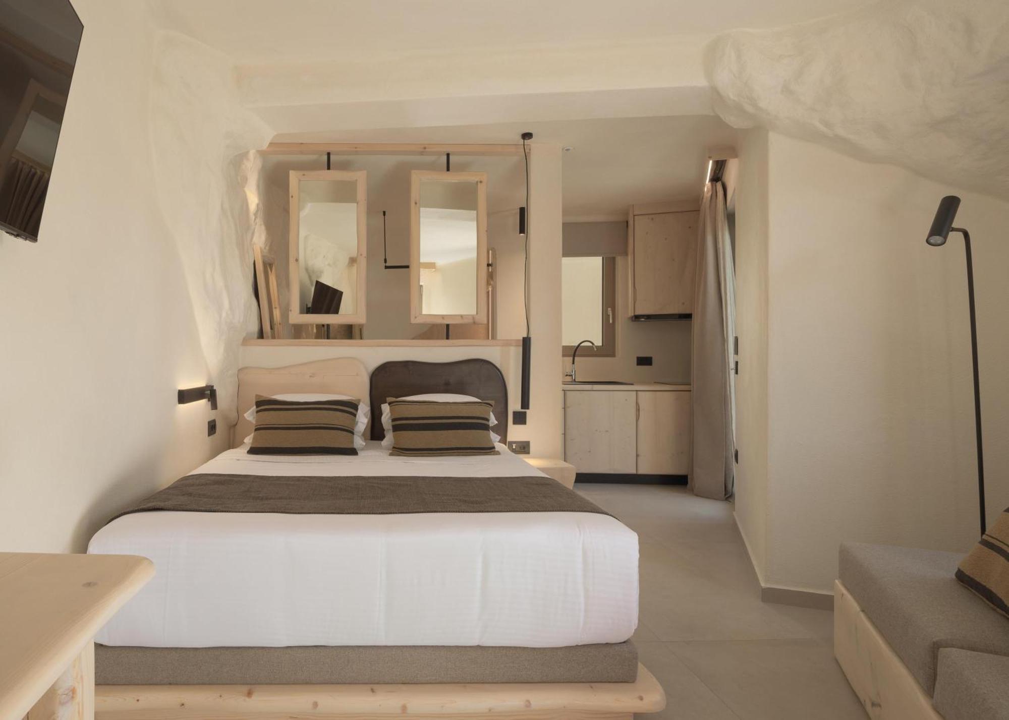 Manili Boutique & 5*