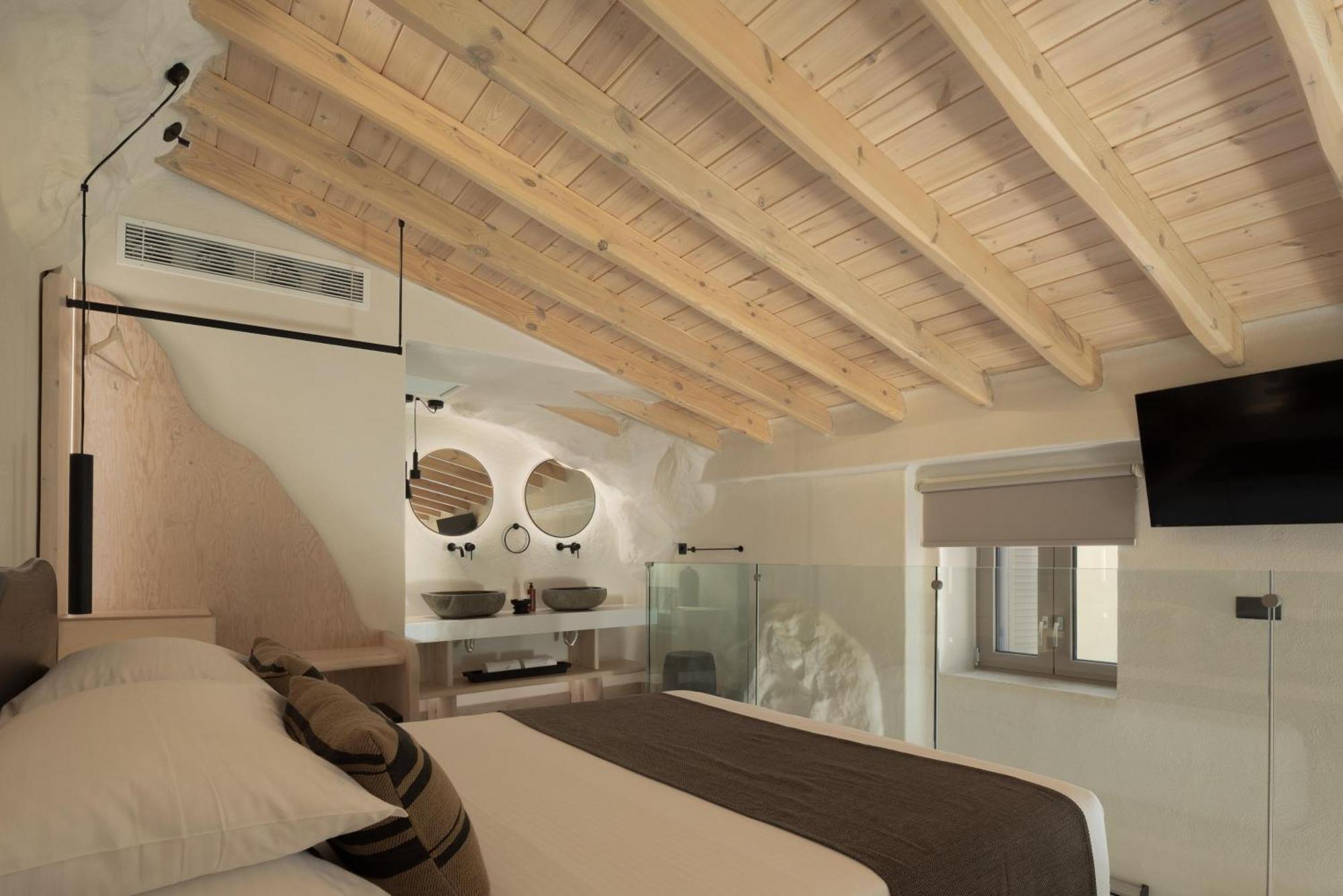 Manili Boutique & 5*