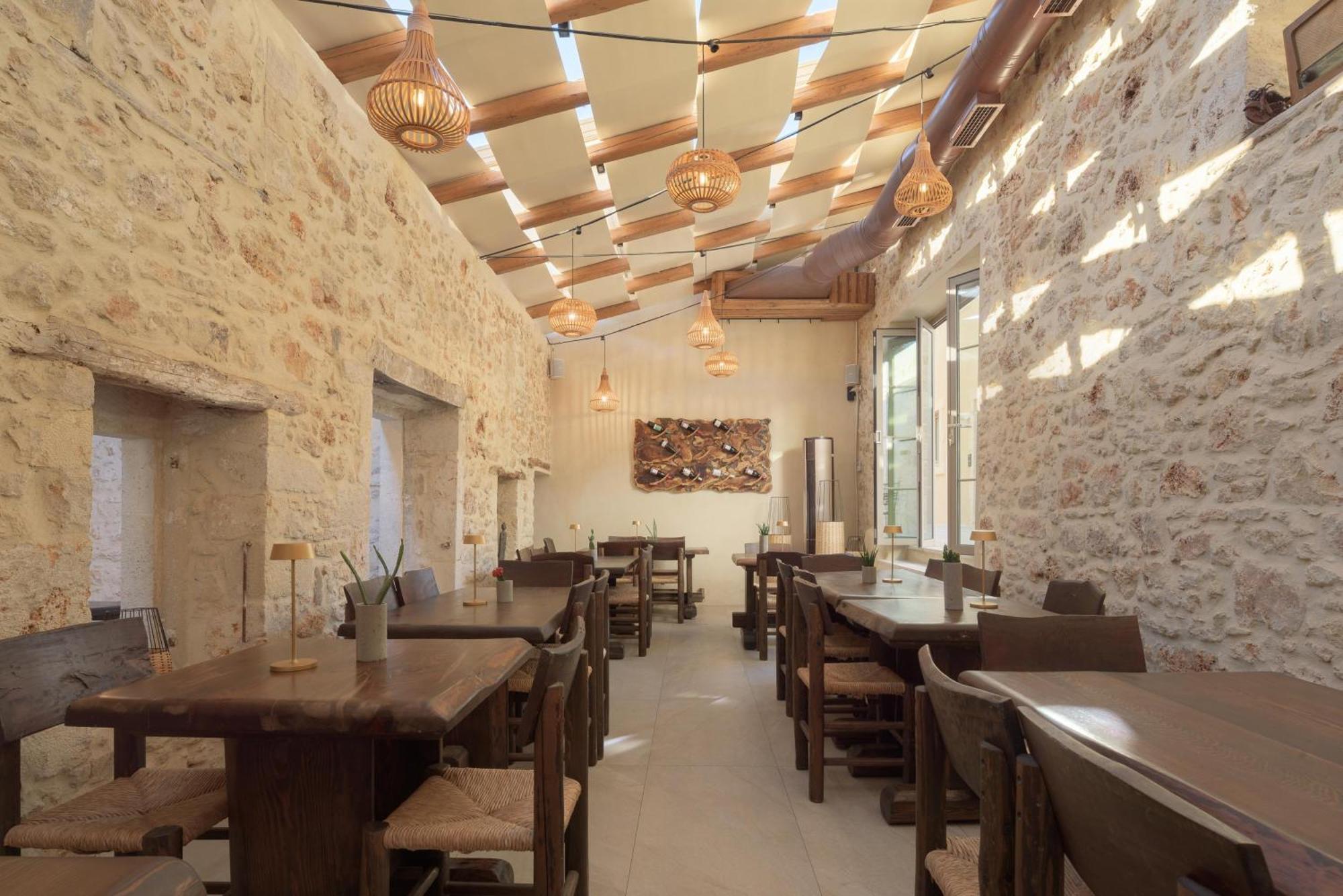 Manili Boutique & 5* Archanes